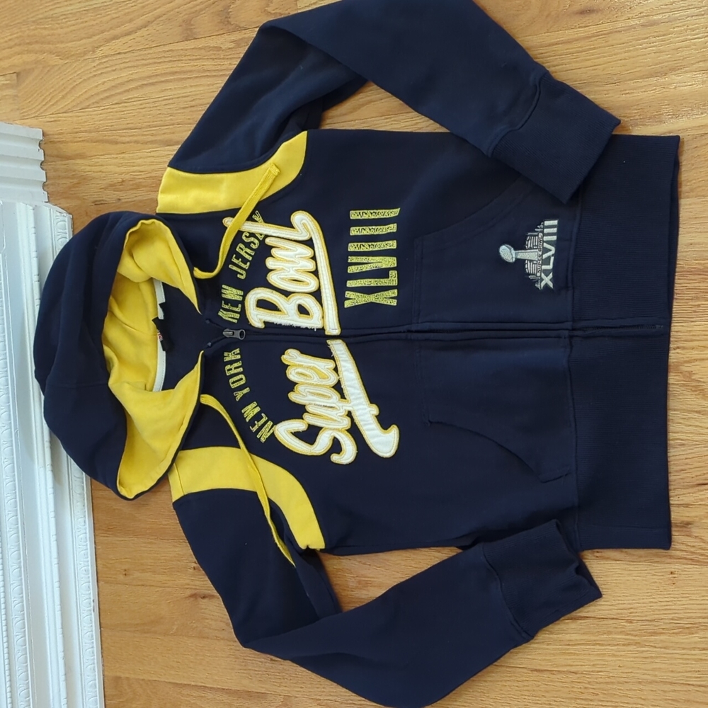 Superbowl Zipped up Hoodie Sweatshirt. Size Small